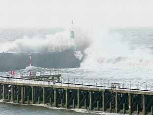 Flood alert for Ceredigion's coast as Storm Abigail rages on