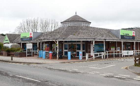 Two men stole alcohol from two Lampeter supermarkets