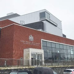 Alcohol ban for Arthog police officer assault