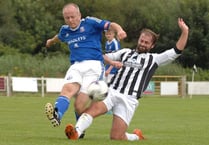 Barmouth see off the Bluebirds