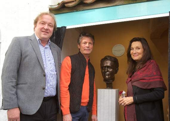 TV show stars return to celebrate 50th anniversary ...