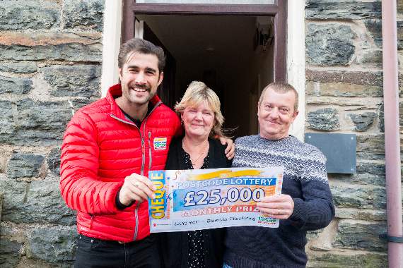 Neighbours win £25,000 each in Postcode Lottery | cambrian-news.co.uk