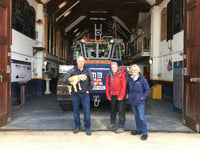 Zoé pops into lifeboat station during epic walk
