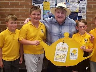 Astrologer drops in to support cancer fund-raisers