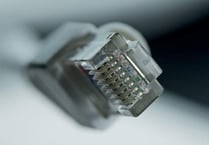 Town council to pay for free wifi