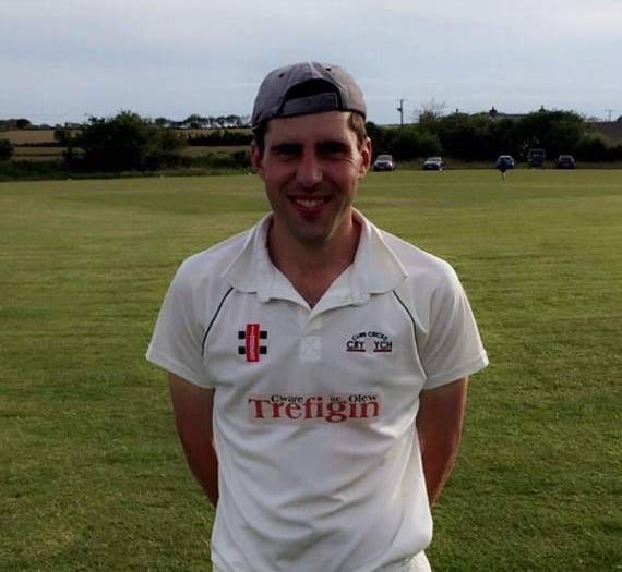 Thorne hits ton for Preseli men