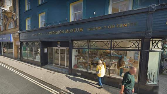 Community order for Aberystwyth thefts