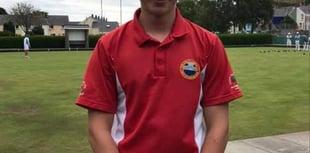 Bowlers battle for County titles