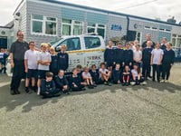 Disgyblion yn clywed am waith staff  YGC