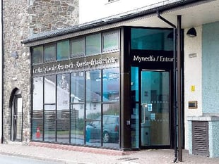 Man admits assault on police officer