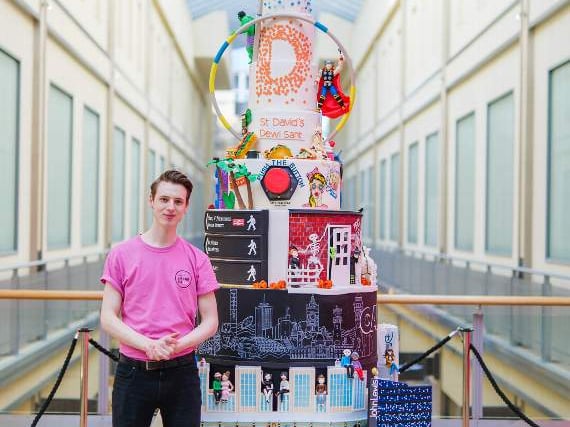 Baker crafts impressive three-metre, 10-tier cake