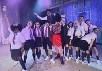 Blaenau West End star's Christmas on the stage!