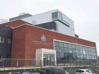 Y Ffor drink driver assaulted police officer