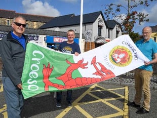 New language flags in Pwllheli to welcome visitors and locals