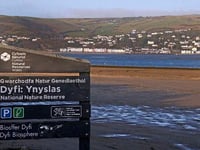 Coastguard come to aid of stuck vehicles at Ynyslas