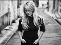 Duffy announces secret gig via social media