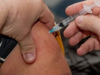 Betsi Cadwaladr chairman criticises Covid vaccine queue jumpers