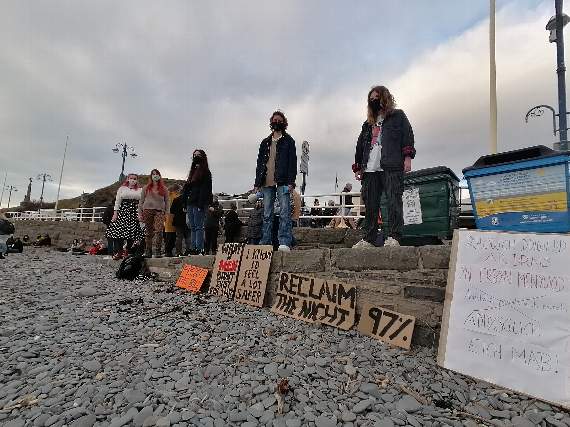 Over 100 attend 'Reclaim the Streets' vigil on South Beach