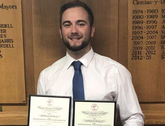 Off-duty maritime officer recognised for bravery
