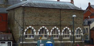 Market traders to move out for work on historic building