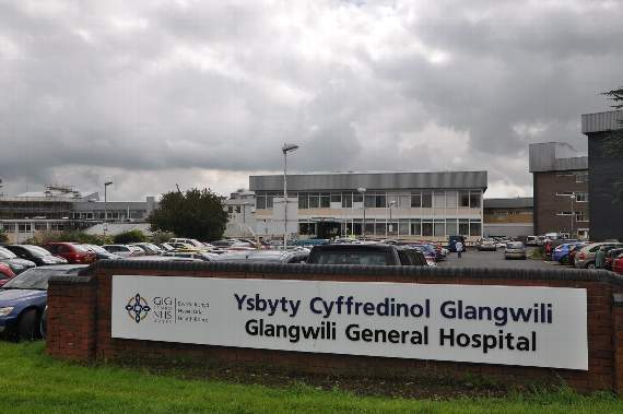 Suspended jail term for head-butting hospital worker