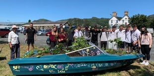 Students lend their hands to extend edible corridor