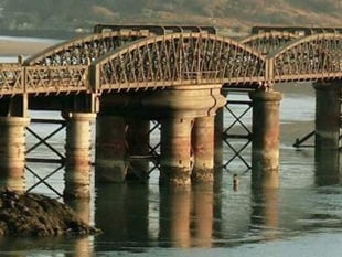 Barmouth Bridge walk offers scenic route and wildlife experience