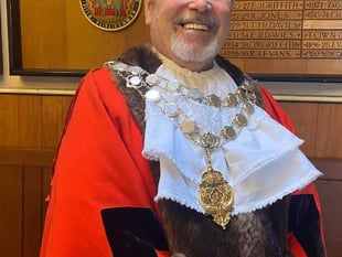 Mici’s pride at being elected  mayor of ‘pearl of Pen Llyn’