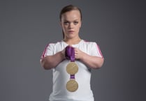 Former Paralympian Ellie Simmonds gears up for Six Nations Sin Bin