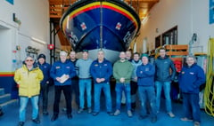 Rowers return to New Quay to thank rescuers
