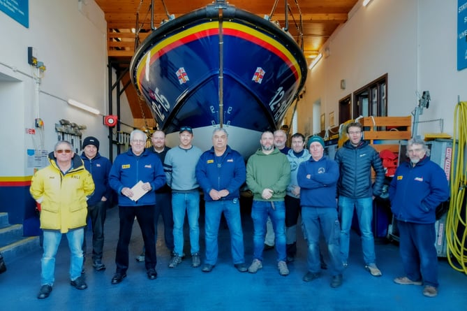The Irish ocean rowing team returning to thank New Quay RNLI crew members