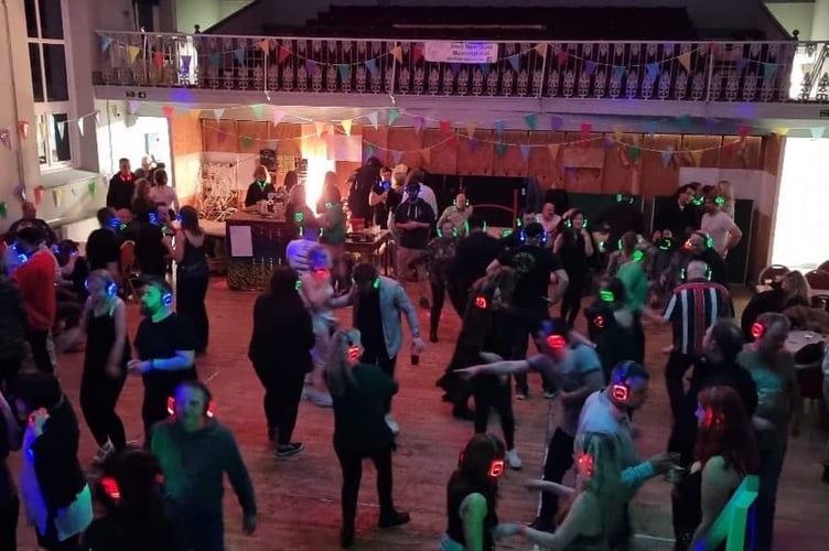 New Quay held its first silent disco at the newly re-opened Memorial Hall on Saturday, 29 January which was a ‘huge success’ and raised £900