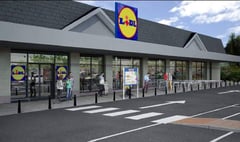 New supermarket signs get go-ahead