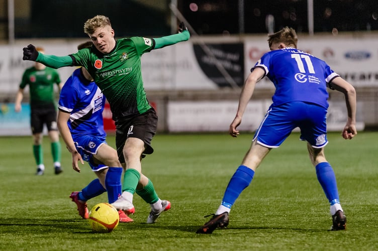 ABERYSTWYTH, WALES - 01 FEBRUARY 2022: Aberystwyth's Harry Franklin during the JD Cymru Premier league fixture between Aberystwyth Town F.C & Haverfordwest County A.F.C and Aberystwythâs 1000th league game in the Cymru premier devision, Park Avenue Stadium, February 1st, 2022, Aberystwyth, Wales (Pic By John Smith/FAW)