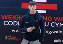 Welding student Cian lifts national weightlifting crown