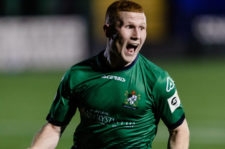 ABERYSTWYTH, WALES - 18 SEPTEMBER 2020: Lee Thomas Jenkins of of Aberystwyth scores to make it 3-1 during the Aberystwyth Town v Flint Town United, JD Cymru Premier League fixture, Park Avenue stadium, Aberystwyth, Wales. Pic by John Smith / FAW