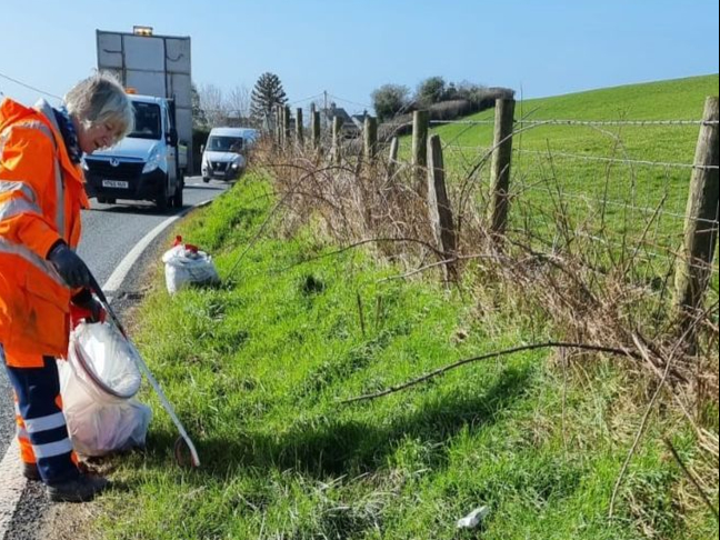 Ceredigion County Council’s annual spring clean is currently underway across the county.