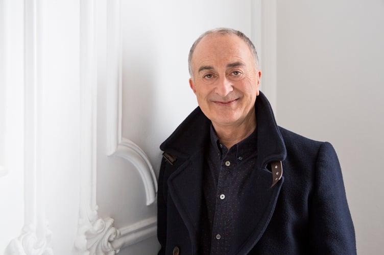 Tony Robinson