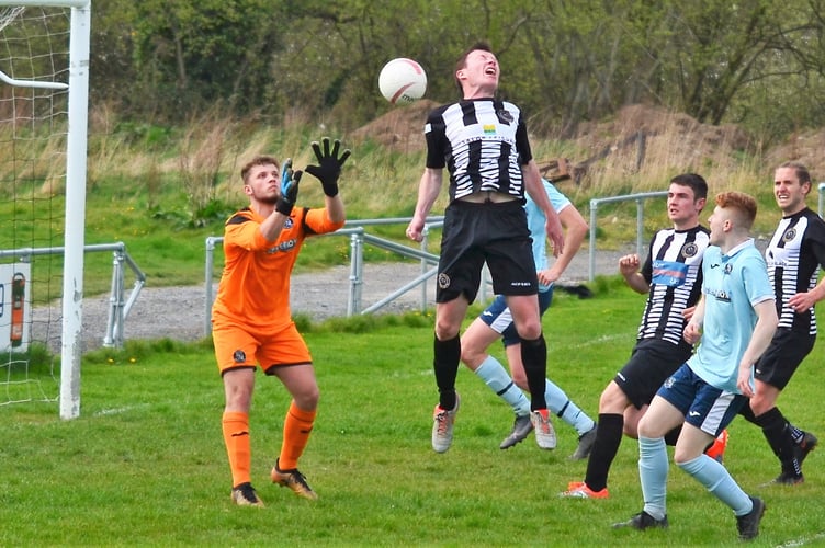 Bow Street 4 Penycae 1, Ardal North East, 16 April 2022