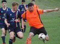 Tywyn triumph again to tighten title race