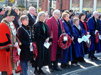 Town council to spend £1,000 on two new mayor hats