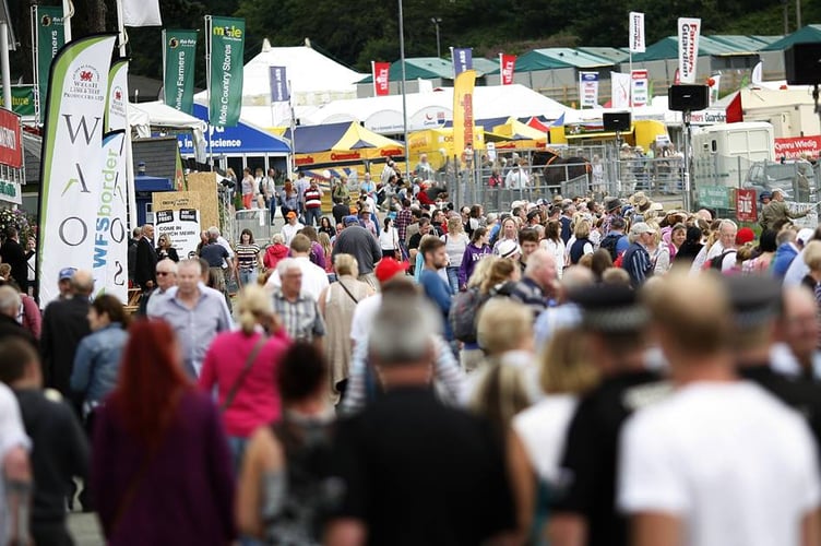 Royal Welsh show crowd