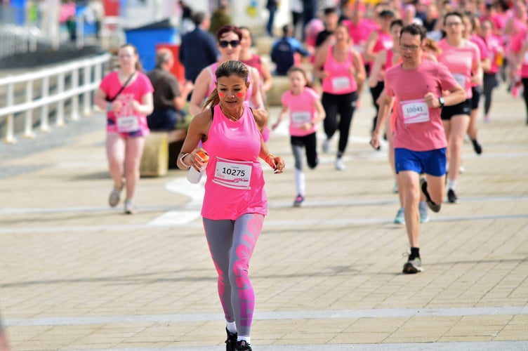 Race for Life Aberystwyth promenade, Sunday, 15  May 2022