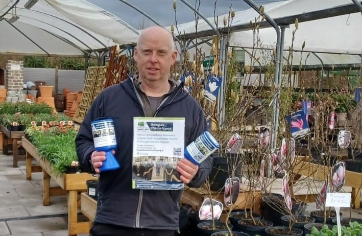 Newman’s Garden Centre, Capel Dewi, is staging a dog show in aid of the Bronglais Chemo Appeal