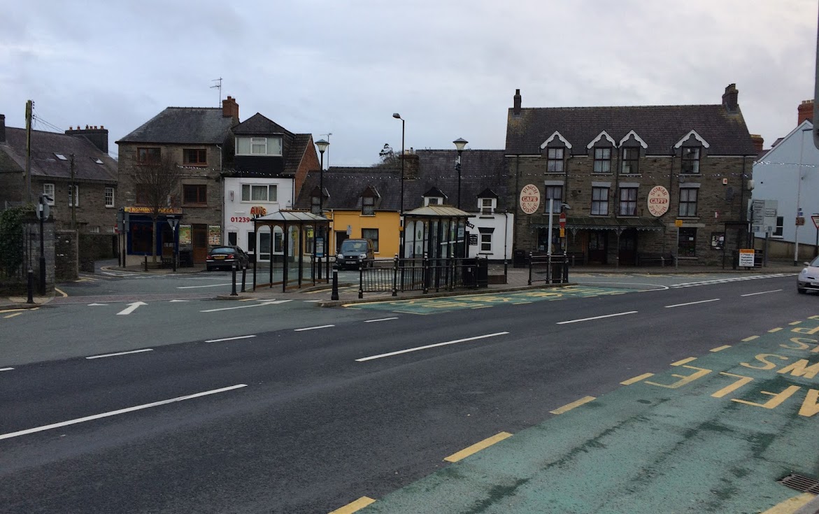 Lampeter man caught driving whilst disqualified in Cardigan