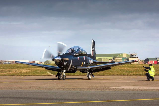 Low-flying jets disturbing classrooms