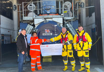 Wood from bridge raises RNLI money