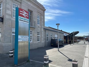Conditional discharge for police officer obstruction