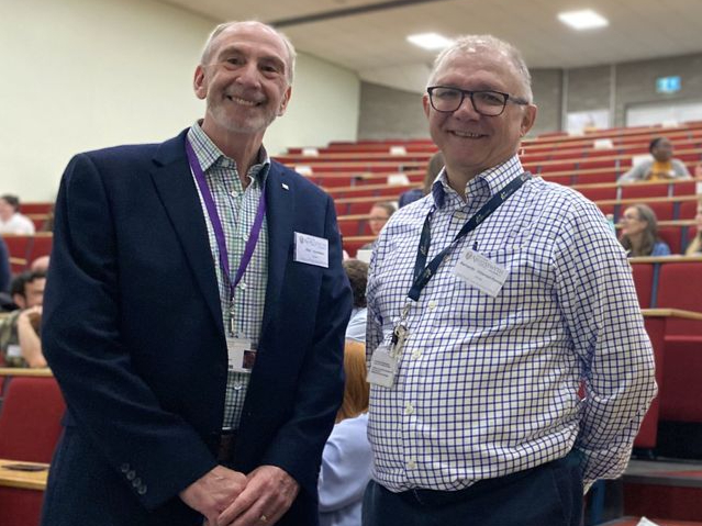 Professor Glyn Hewinson and Dr Bernardo Villarreal-Ramos