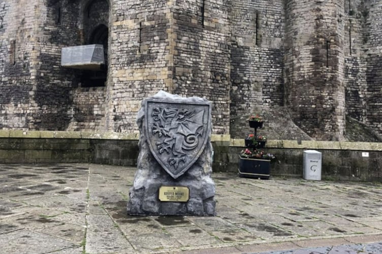 The Wales emblem on the Maes in Caernarfon